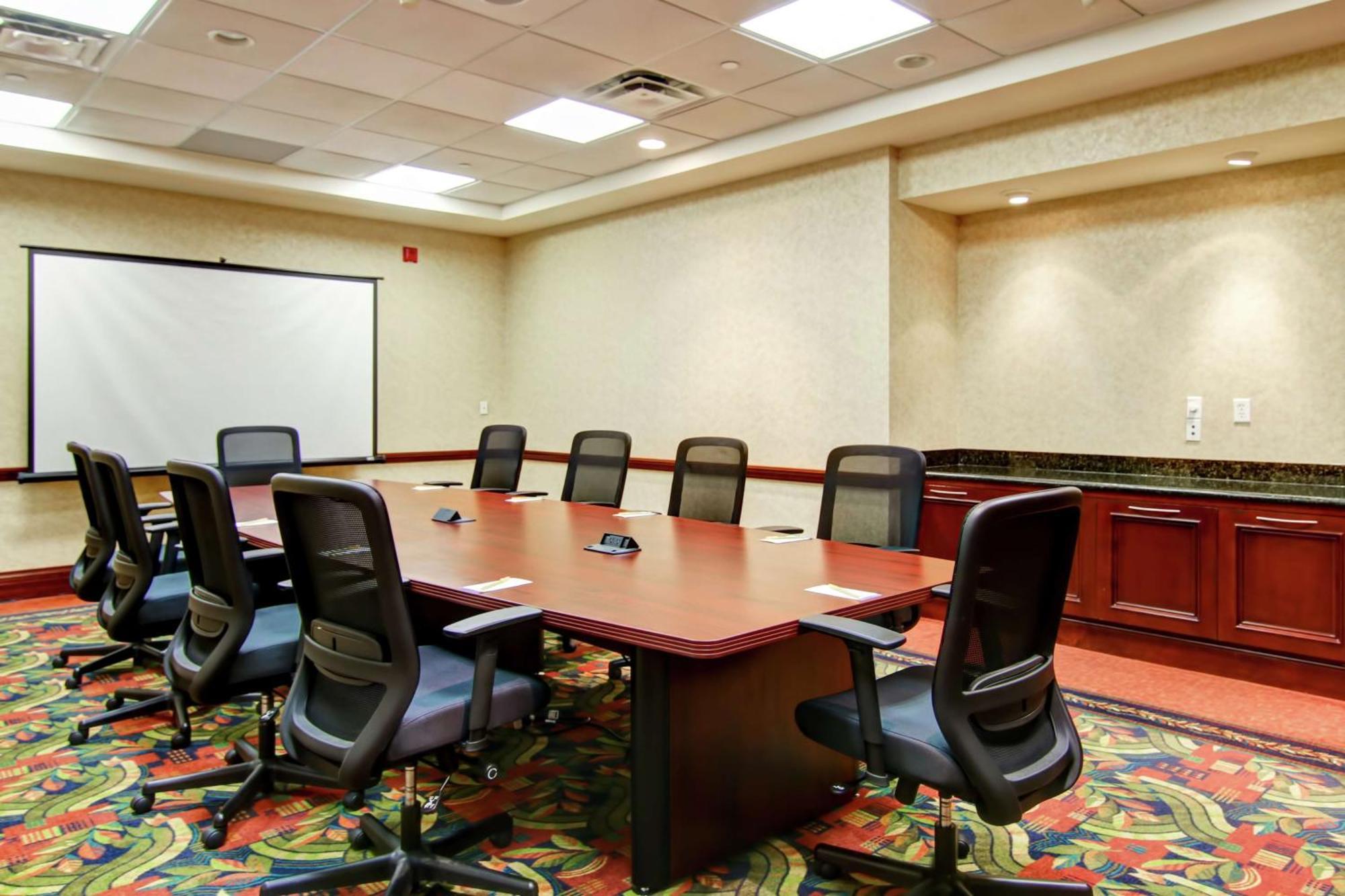 Hilton Garden Inn Toronto/Burlington Esterno foto