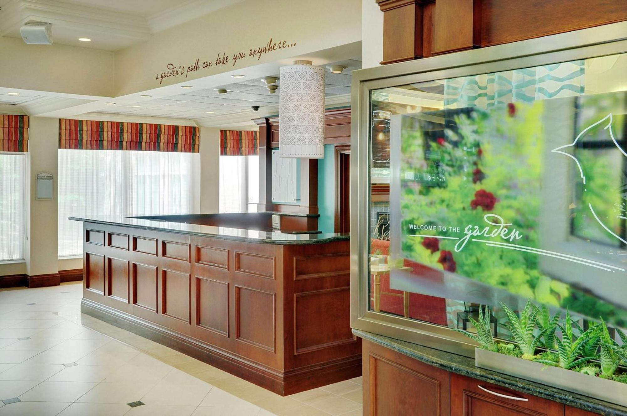 Hilton Garden Inn Toronto/Burlington Esterno foto