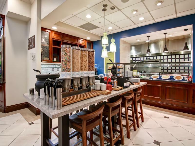 Hilton Garden Inn Toronto/Burlington Esterno foto